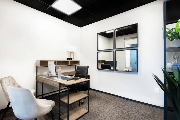 Private Offices and Coworking in Alpharetta, Alpharetta / Old