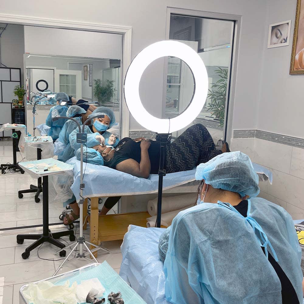 pmu-ph6 pmu ph6 - World Brows Studio & Academy