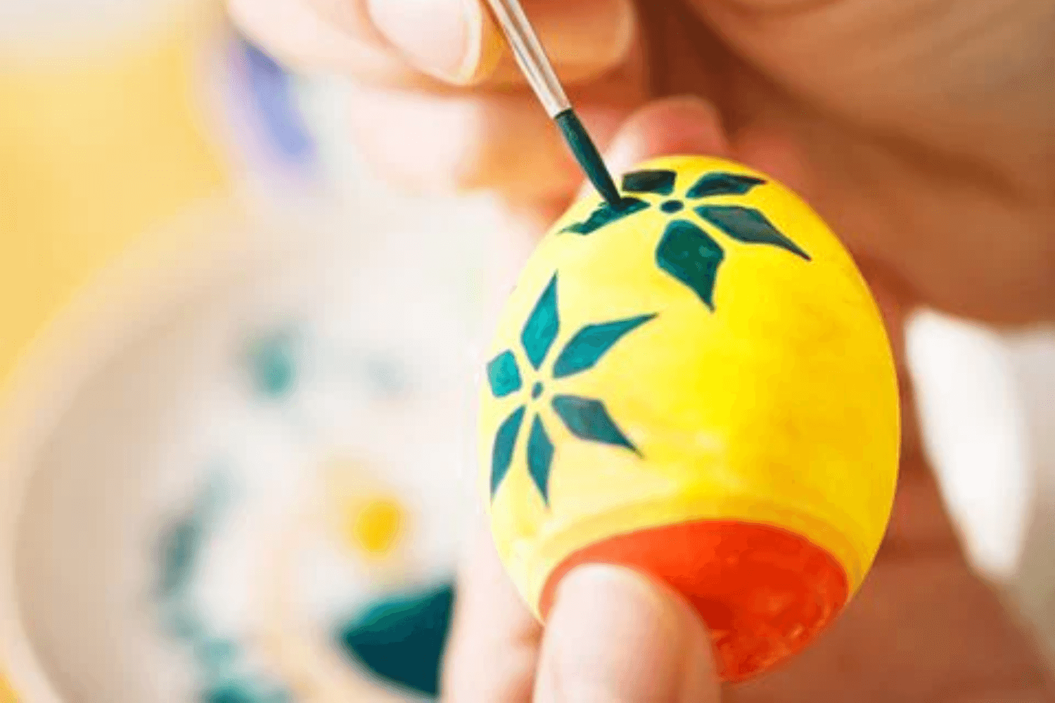 How to Hollow Out Eggshells for Easter Decorations Oak Tree Mobility