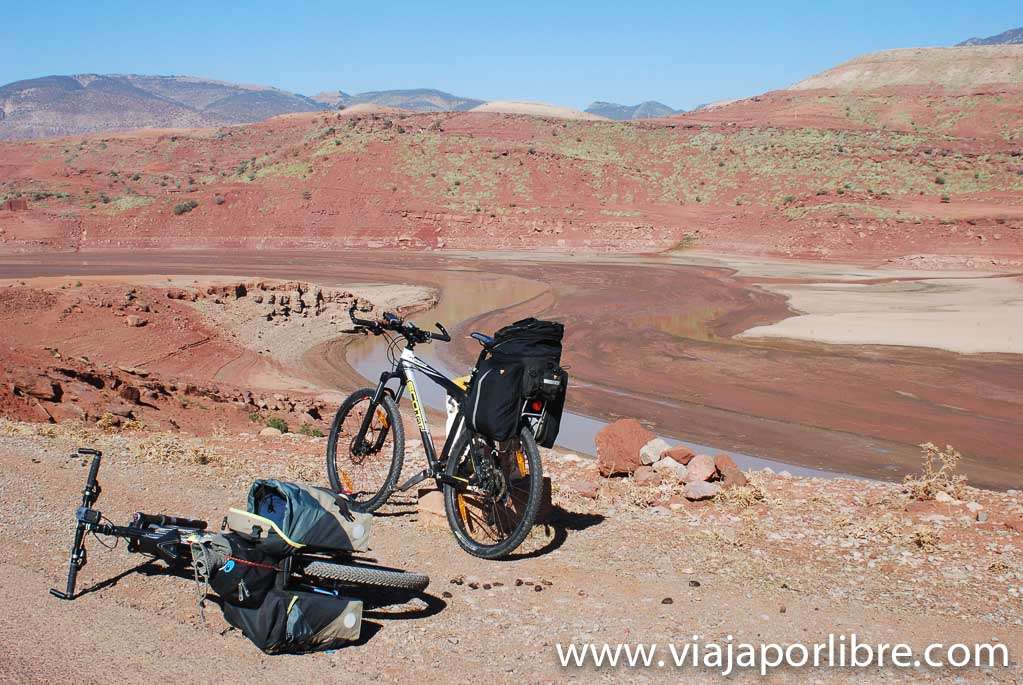 Marruecos en bicicleta. Desde el Atlas al desierto