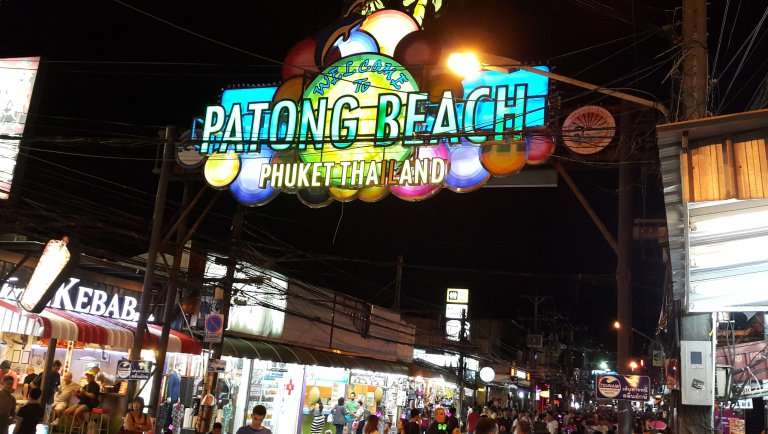 Dónde alojarse en Phuket: mejores playas y zonas