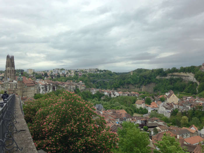 LAUSANNE Y FRIBURGO