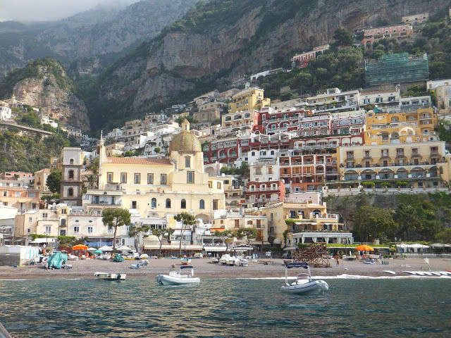 Navegación desde Praiano hacia Positano y Capri, un recorrido mágico!
