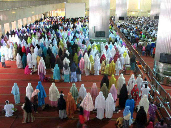 Mochileros en Jakarta: la mezquita más grande del Sudeste Asiático