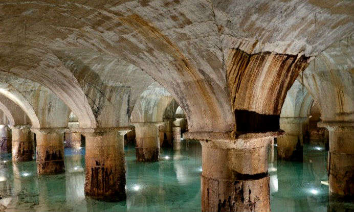 Paseo por el París subterráneo, de las catacumbas al bunker