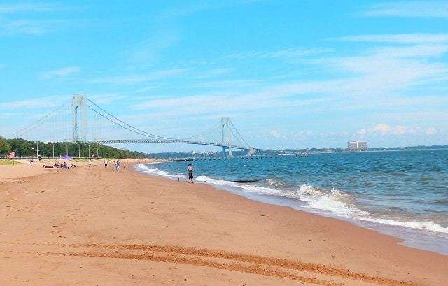 UN DÍA DE PLAYA EN NUEVA YORK … CON BONITAS VISTAS