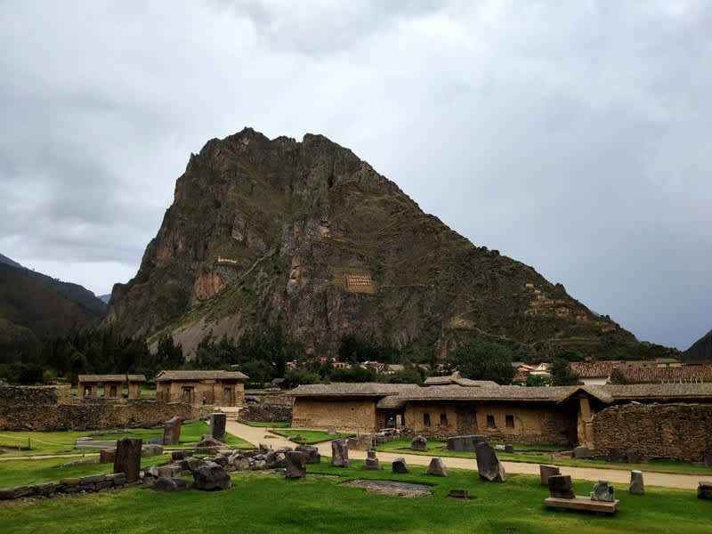 Tour por el Valle Sagrada de los Incas – Pisaq, Urubamba y Ollantaytambo
