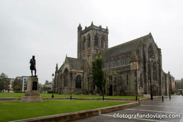Qué ver en Glasgow y alrededores (lago Lomond, Paisley y Newark)