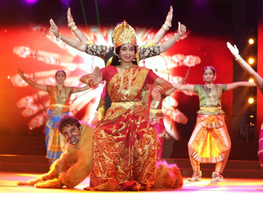 El colorido festival hindú Navratri en India