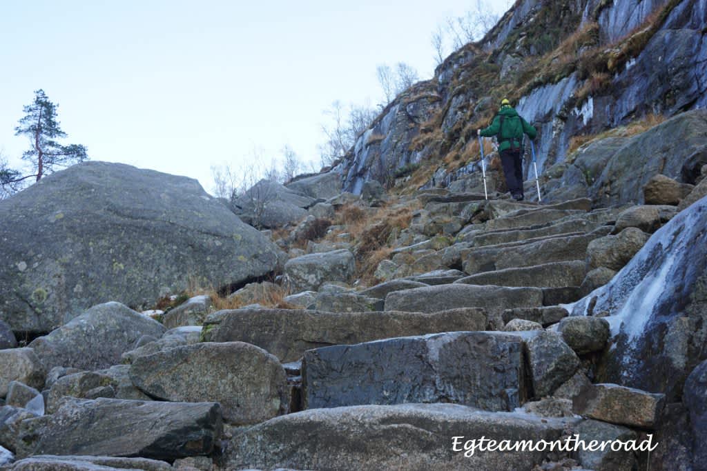 Visitar Preikestolen con bebé