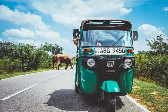 Viaje a Sri Lanka en Tuk Tuk con Montañeros Viajeros