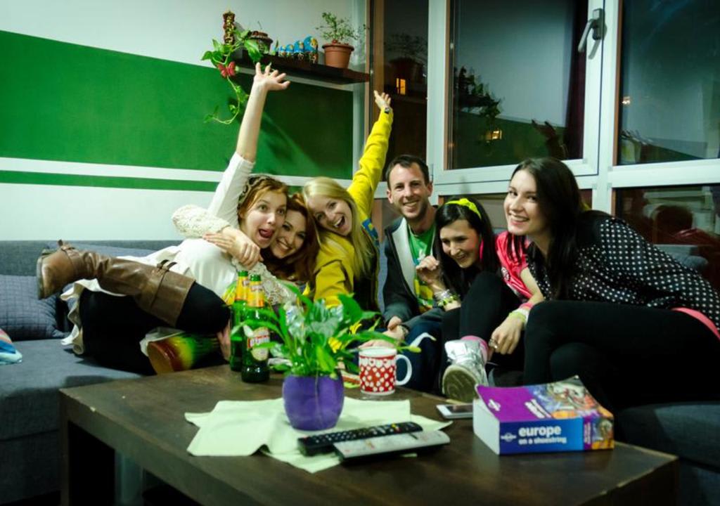 Artigo com diversas opções de hostel na Europa para voluntariar