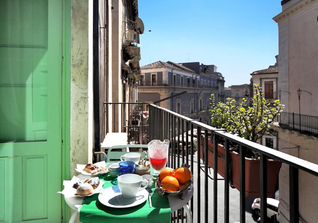 Granita típica de café siciliano com creme de perto