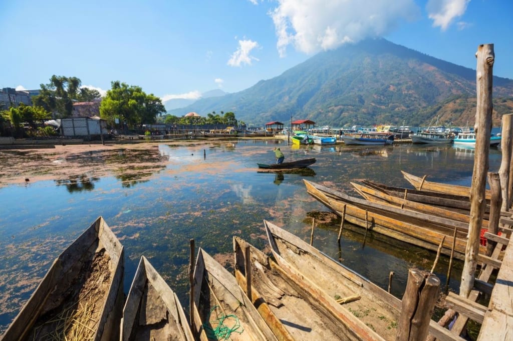 lago de atitlan guatemala