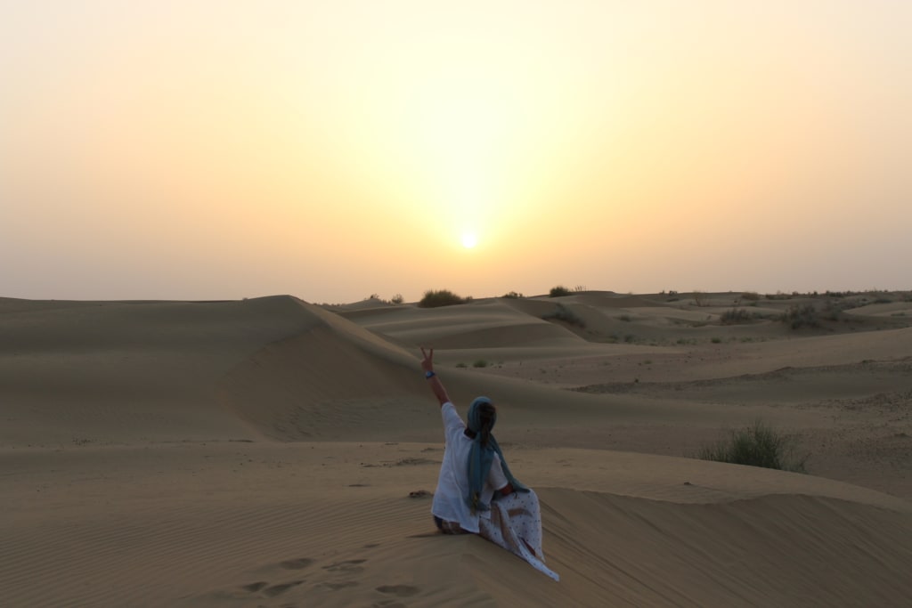 viajando-sola-en-el-desierto