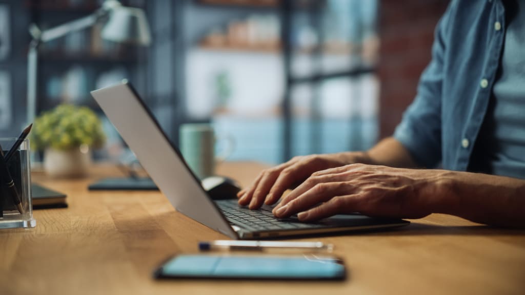 Trabalhe dinheiro na internet com telefone ou pc,comessando agora.