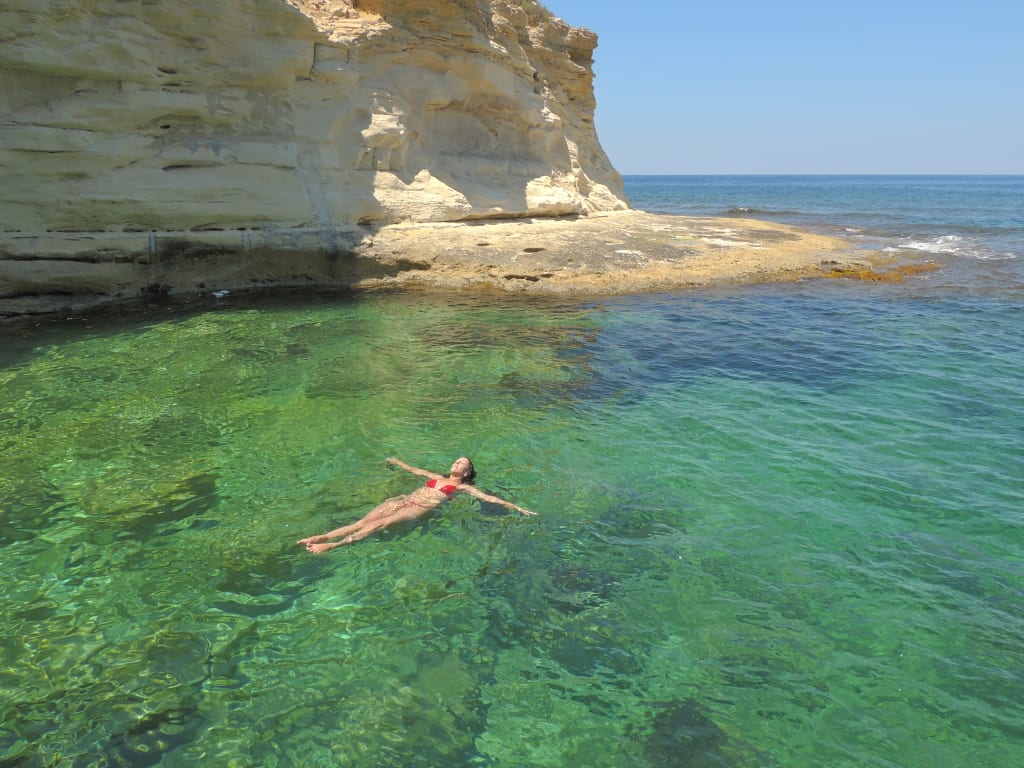 viajera aprendiendo ingles en malta con worldpackers