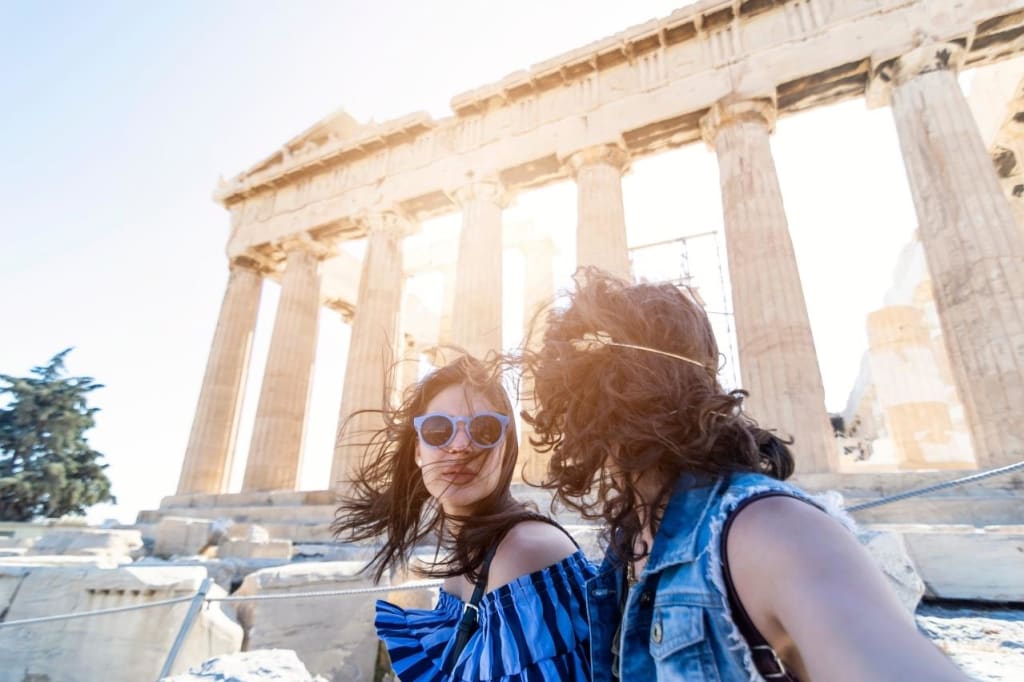 How to travel Greece on a budget