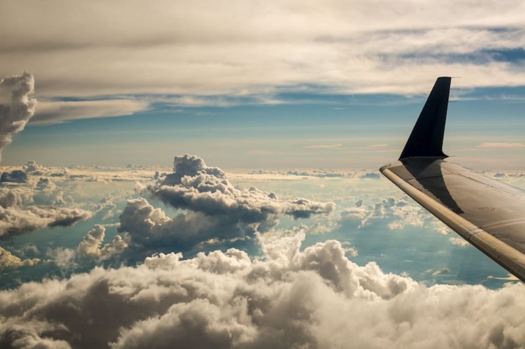 22 Awesome Things To Do On A Long Flight
