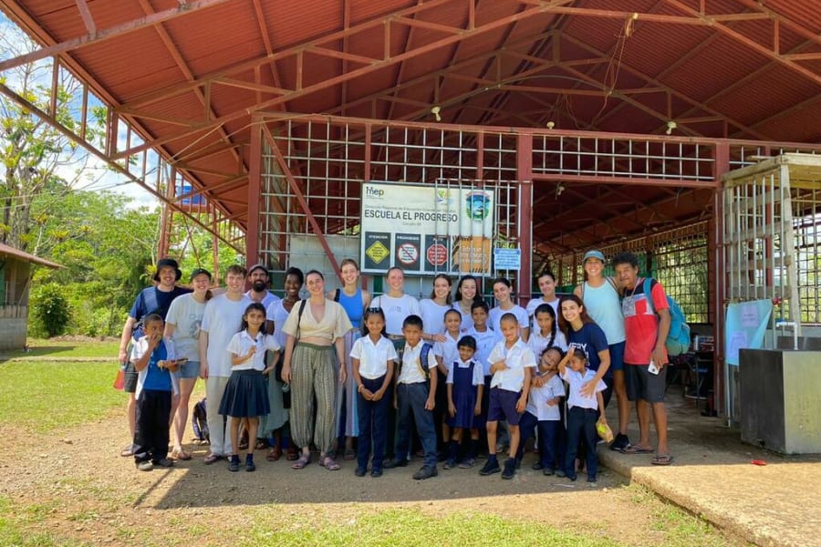 Teaching English in Costa Rica how to live this transformative exp...