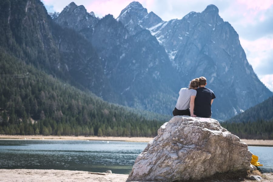 Top 10 cheap vacations for adventurous couples