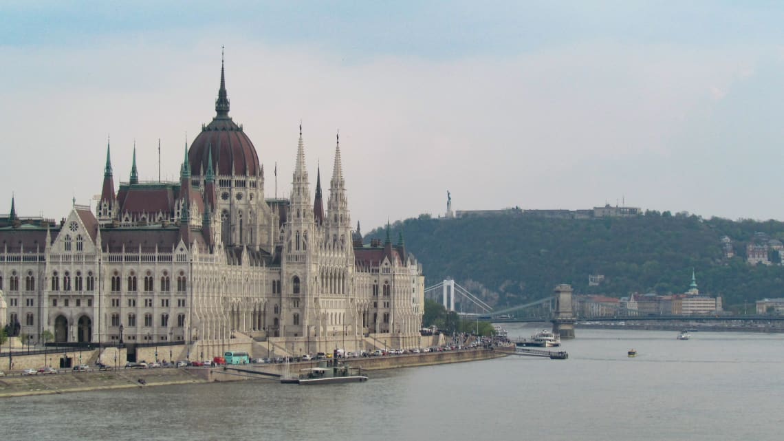 16 lugares maravillosos que no te puedes perder en Budapest - Worldpackers - vista de Budapest 