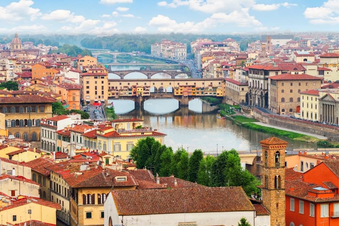 Vista del famoso Ponte Vecchio de Florencia
