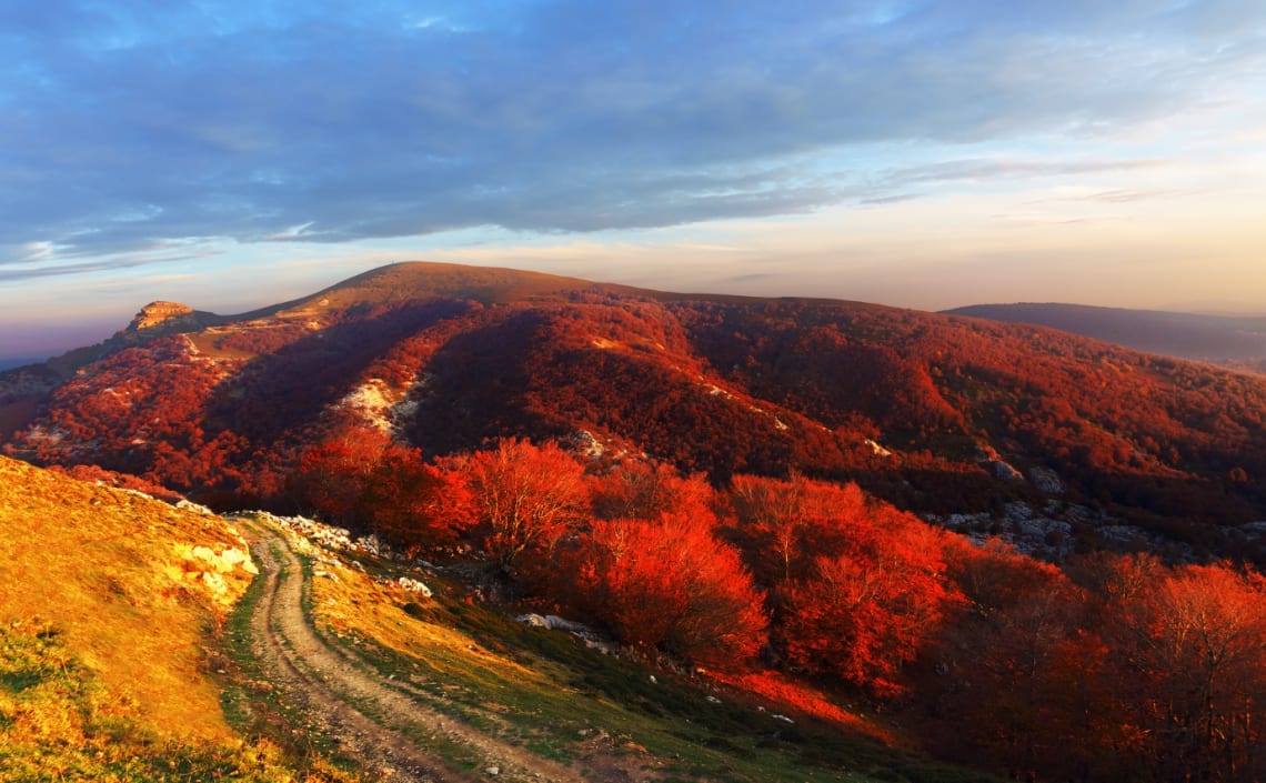 Monte Gorbea al atardecer en otoño 