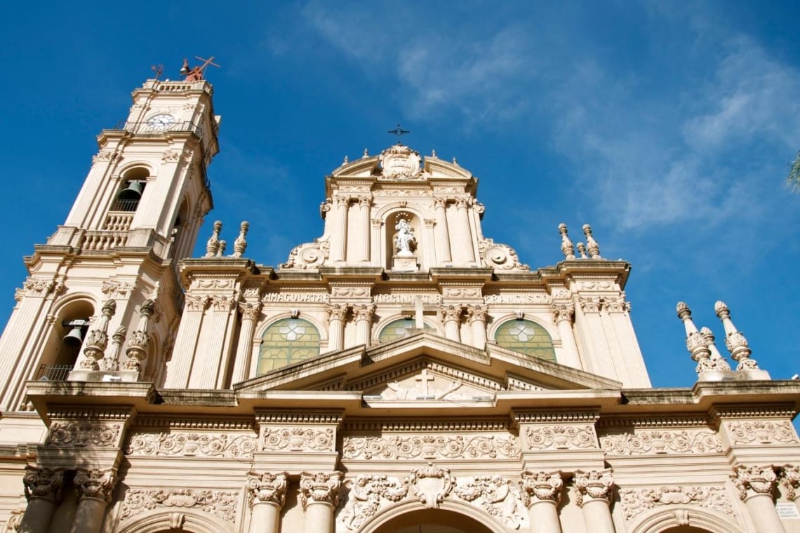 Fachada de la Basílica de San Francisco en San Salvador de Jujuy
