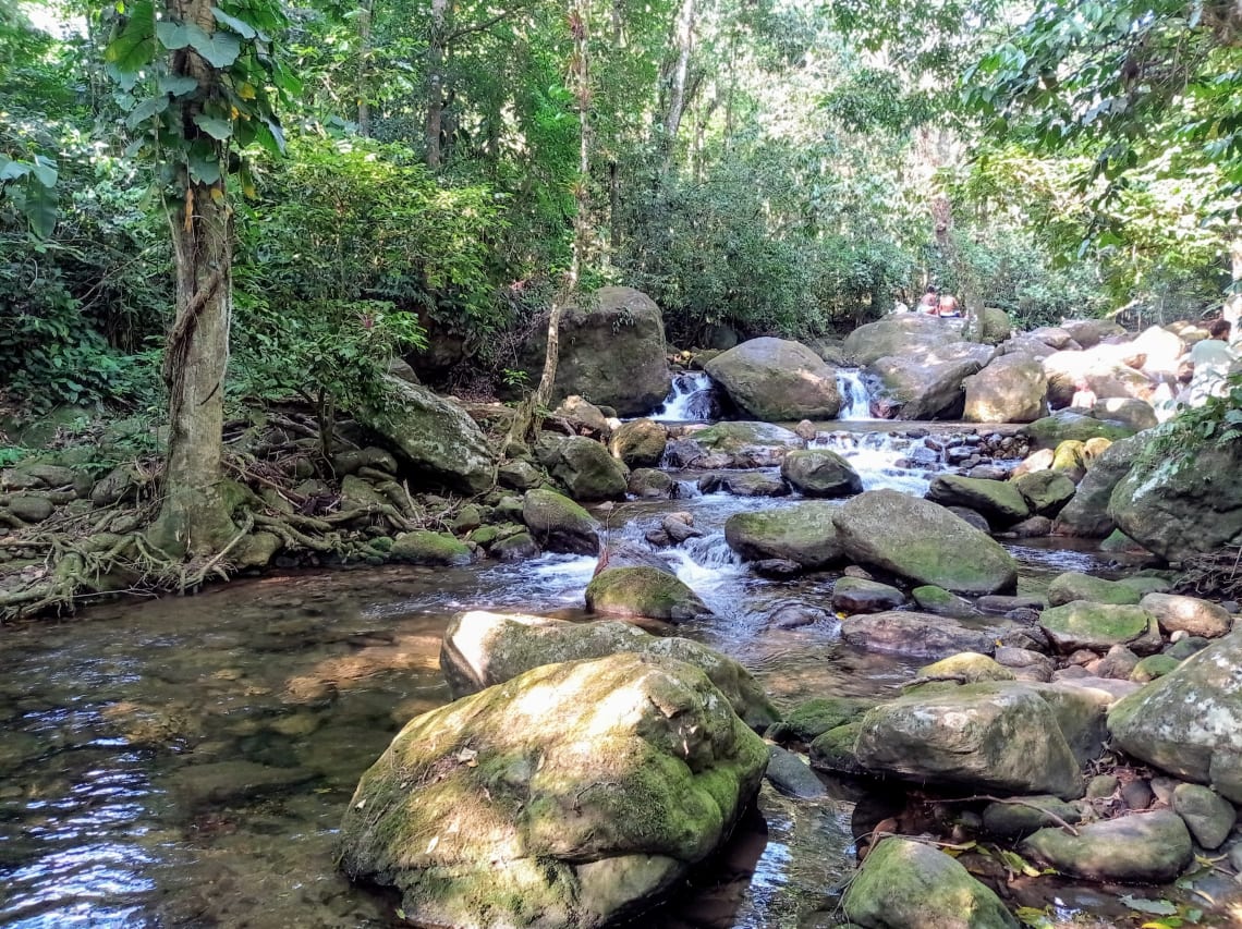 trilha em maresias, SP