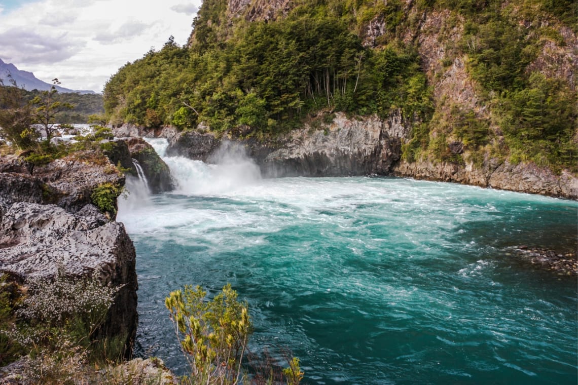 Saltos del Río Petrohué en el Parque Nacional Vicente Pérez Rosales