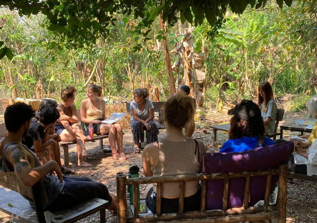volunteers in Thailand