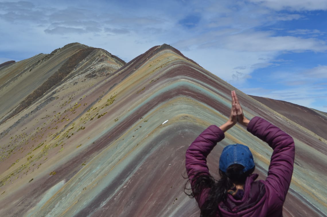 Ruta mochilera para visitar Perú: qué hacer y recomendaciones - Worldpackers - montaña de siete colores en Perú