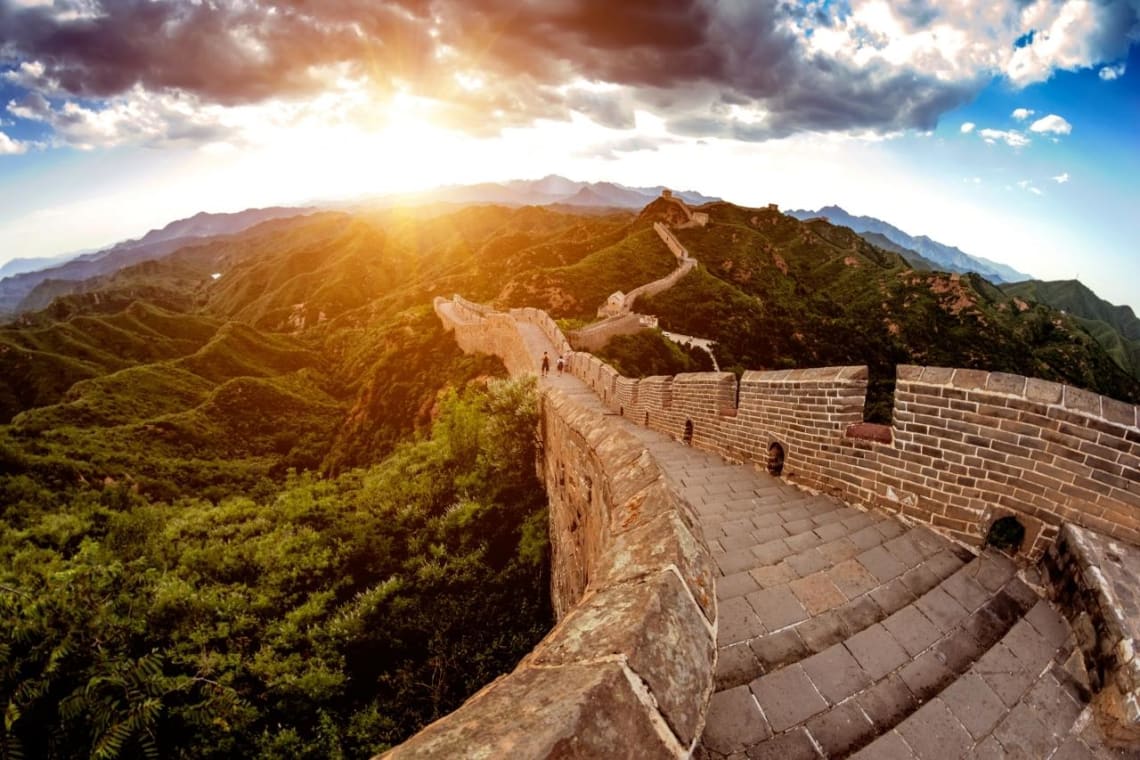 Atardecer en la Gran Muralla China, una de las&nbsp;Nuevas 7 maravillas del mundo