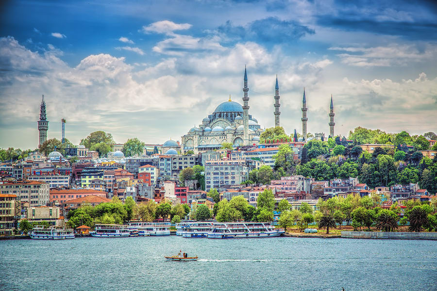 Cidades baratas para viajar na Europa: Istambul.