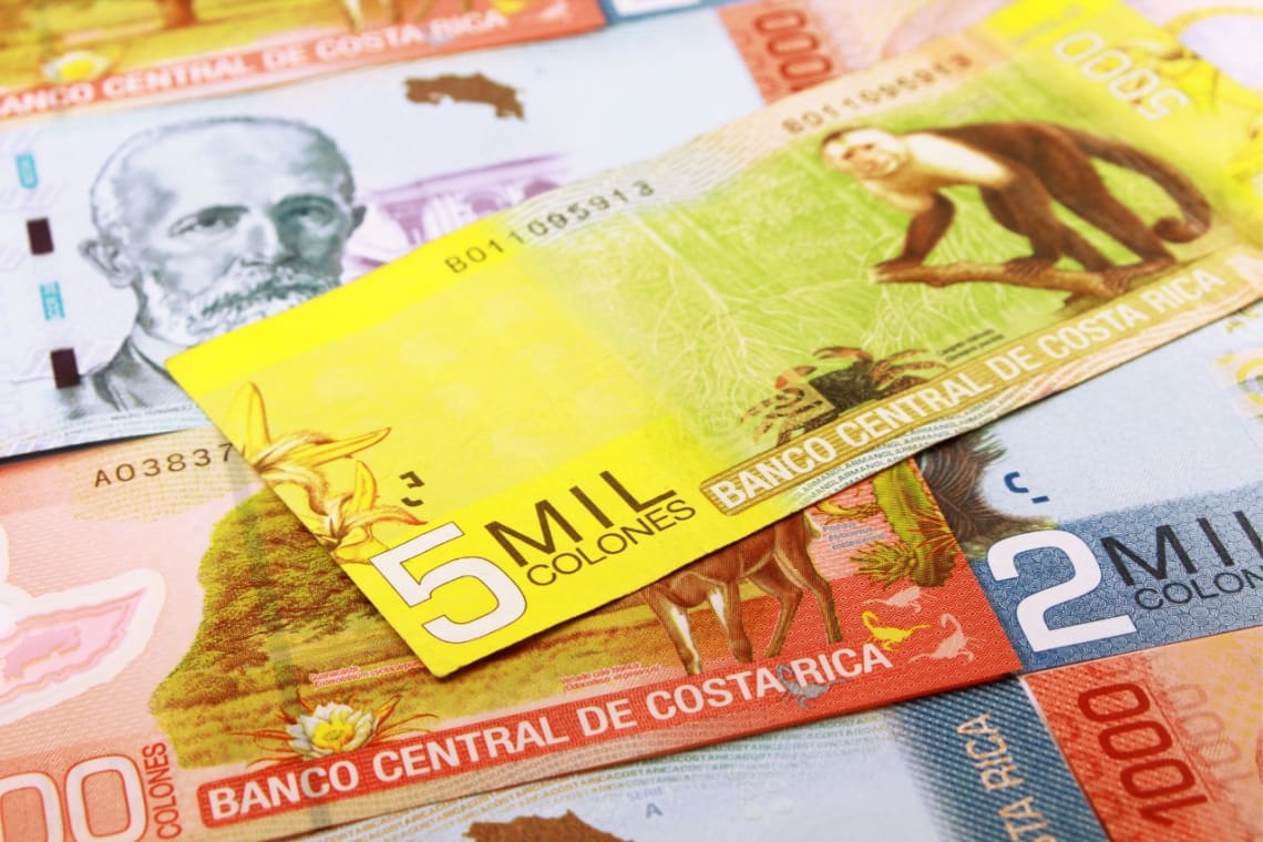 Billetes de colones, la moneda de Costa Rica