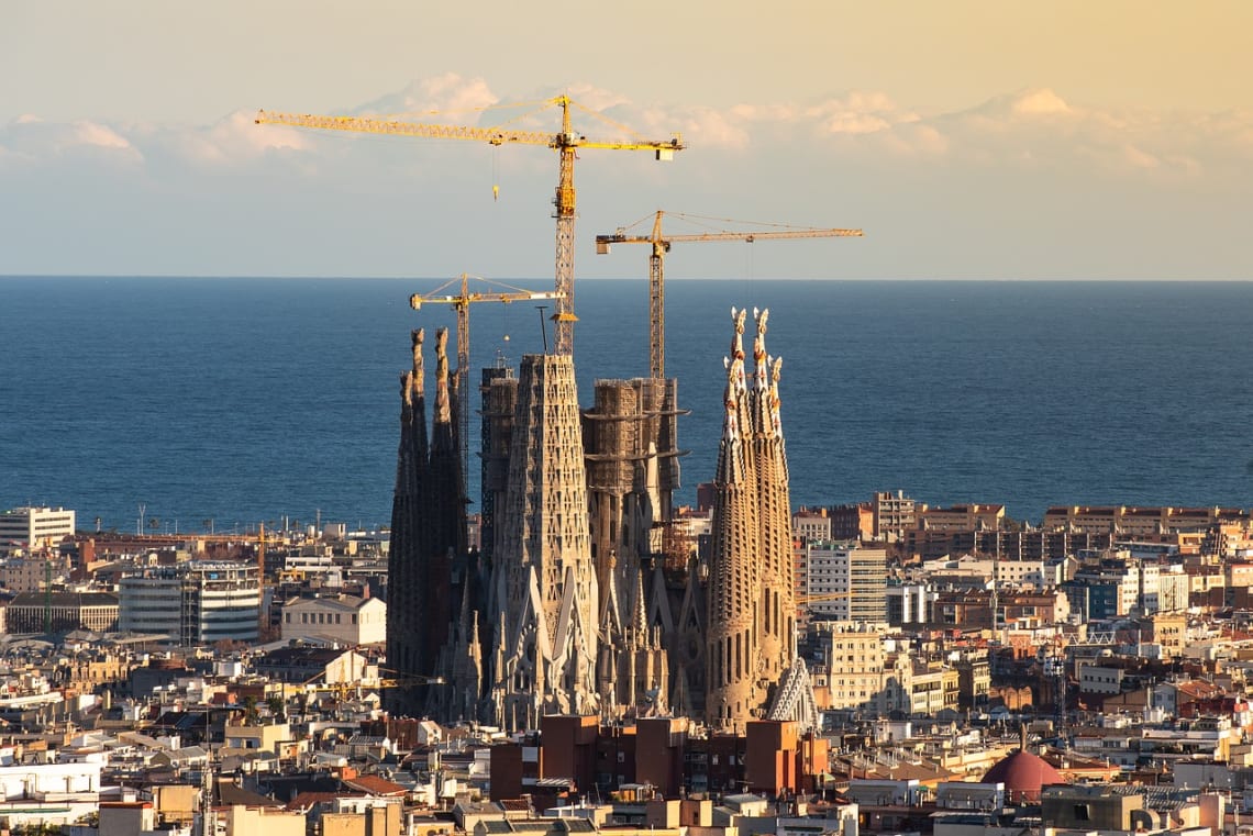 La mega guía para viajar a Barcelona: qué ver, qué hacer y mucho más - la sagrada familia