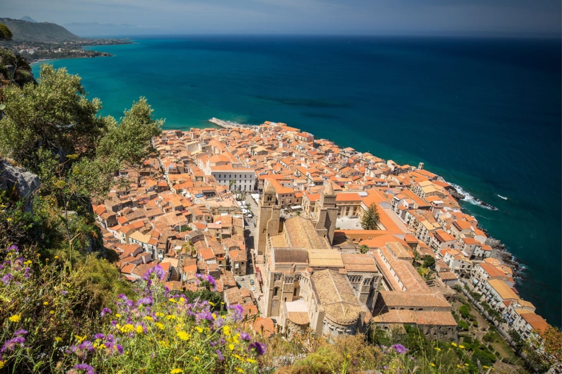 Vista de Cefalú desde lo alto