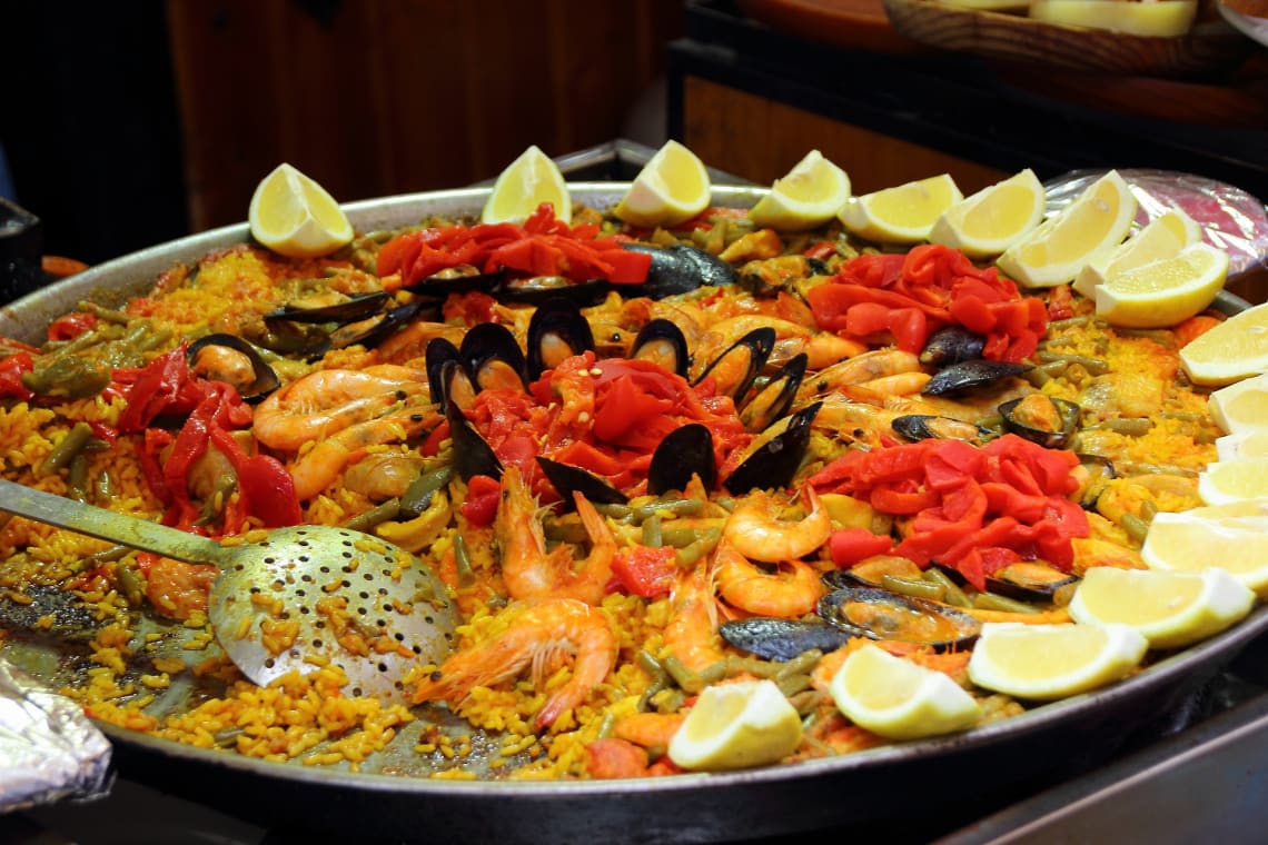 a paella é um dos pratos típicos da Espanha