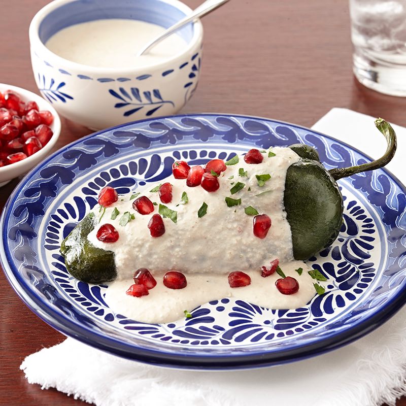 Mexican cuisine: Chiles en Nogada