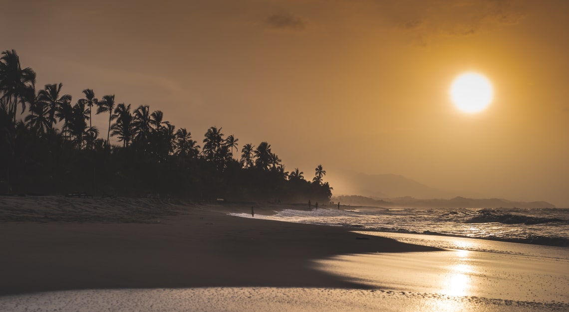 surf trip colombia