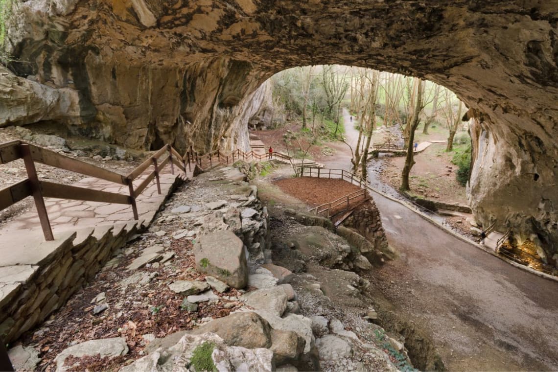 Qué ver en Navarra: Cuevas de Zugarramurdi