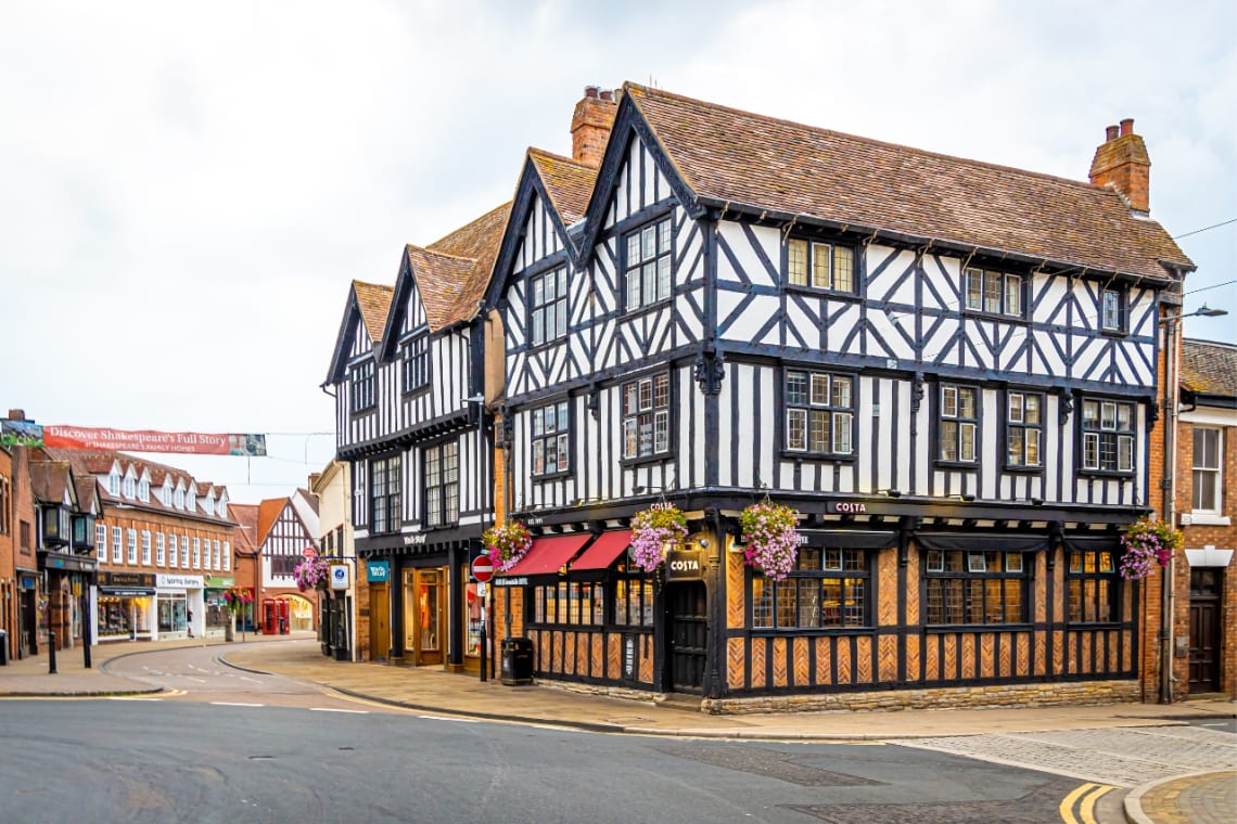 Casas estilo Tudor en el centro histórico de Stratford-upon-Avon