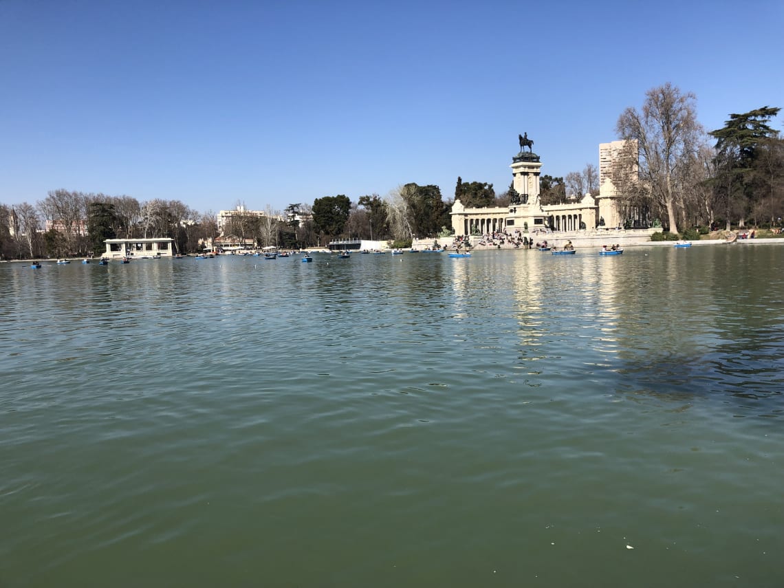 La guía más completa para viajar a Madrid - Worldpackers - Parque del Retiro en Madrid