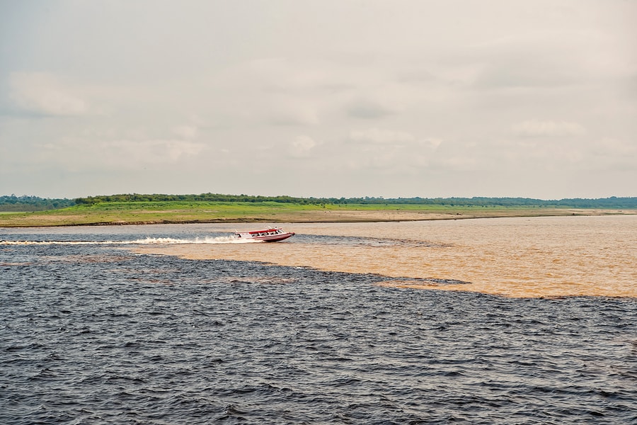 Manaus é conhecida também pelo encontro das águas