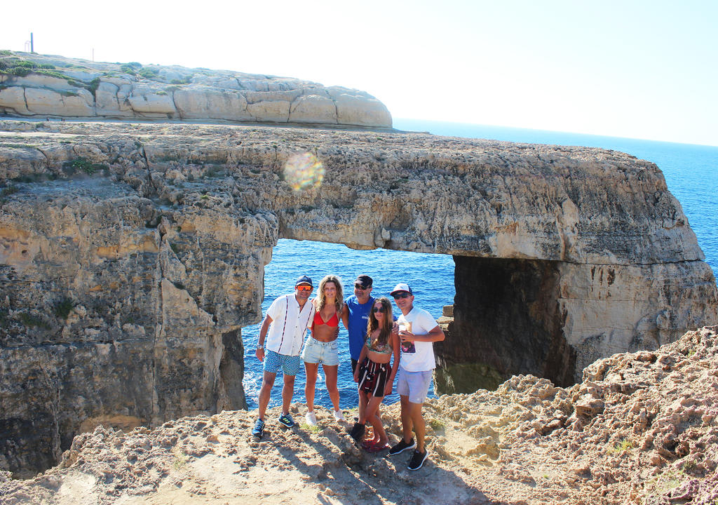 Make new friends and meet locals on a work exchange in Malta!