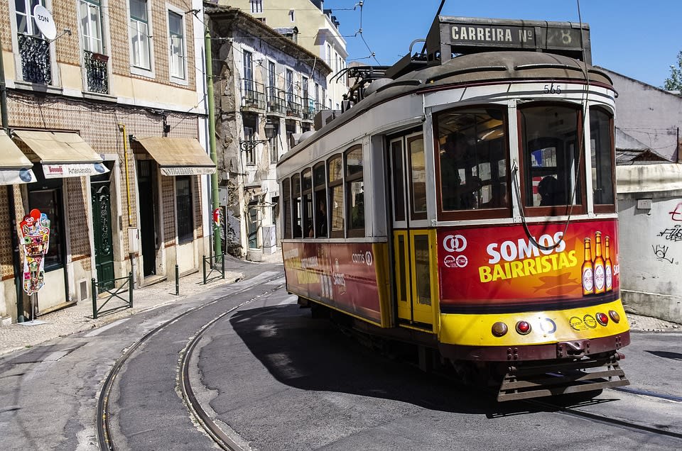 Cómo viajar sin gastar dinero - Worldpackers - transporte público en lisboa 