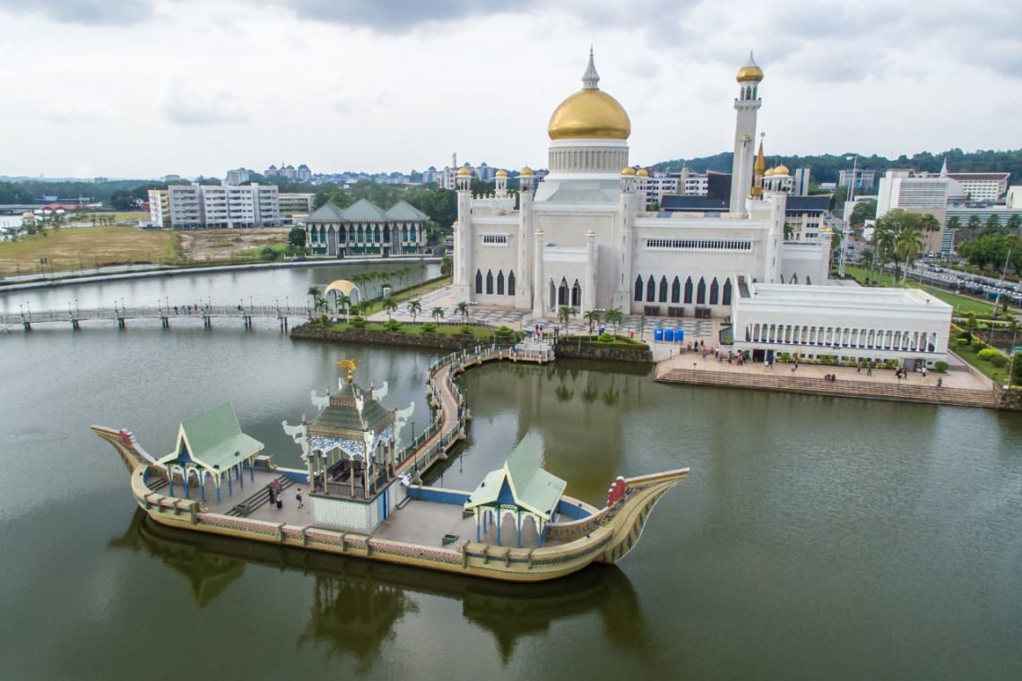 Mezquita Omar Ali Saifuddien en Brunéi