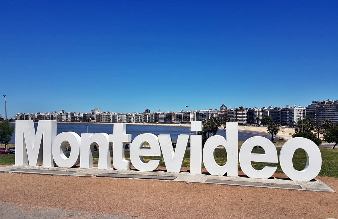 Guía para visitar Montevideo un local)