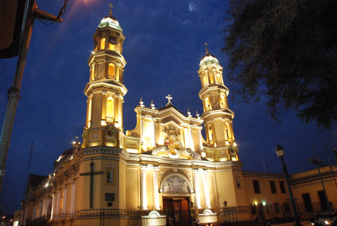 Qué hacer en Piura y sus alrededores - Worldpackers - Plaza de armas de Piura en Perú